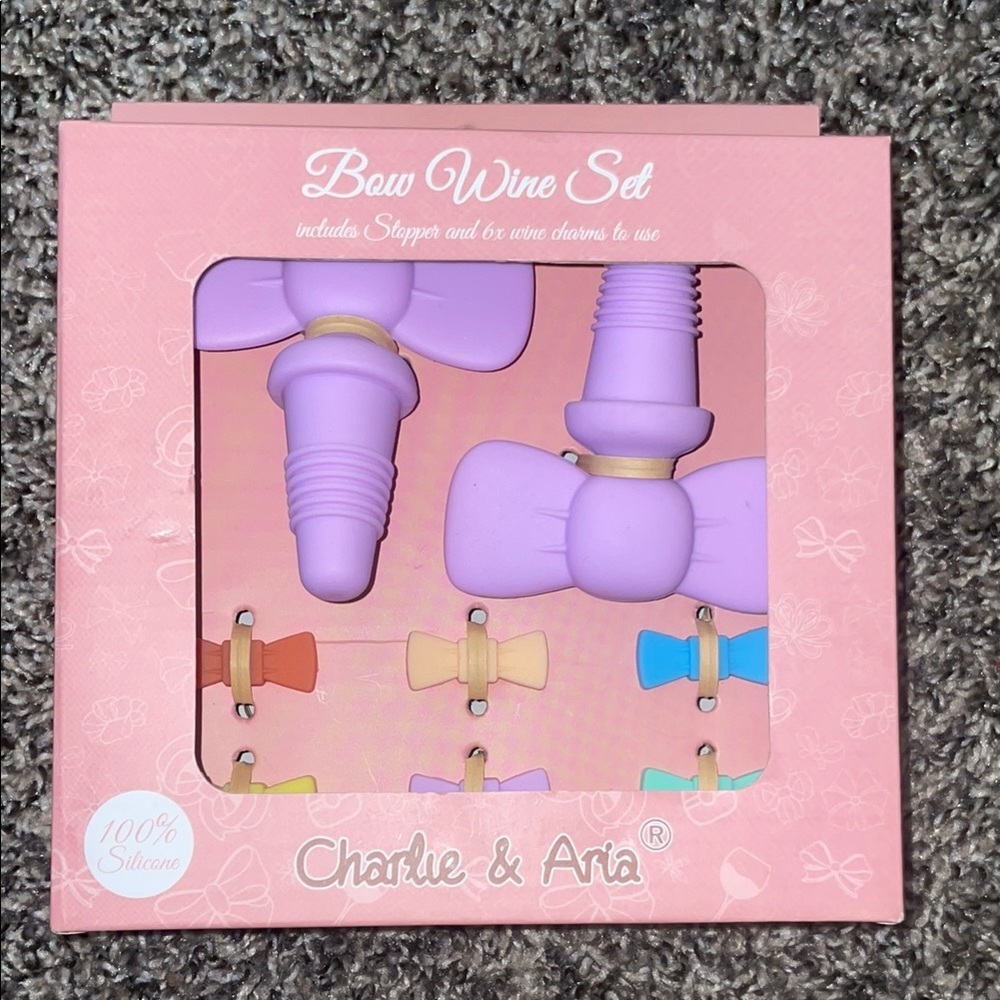 Purple Bow Wine Set - Picture 1 of 3
